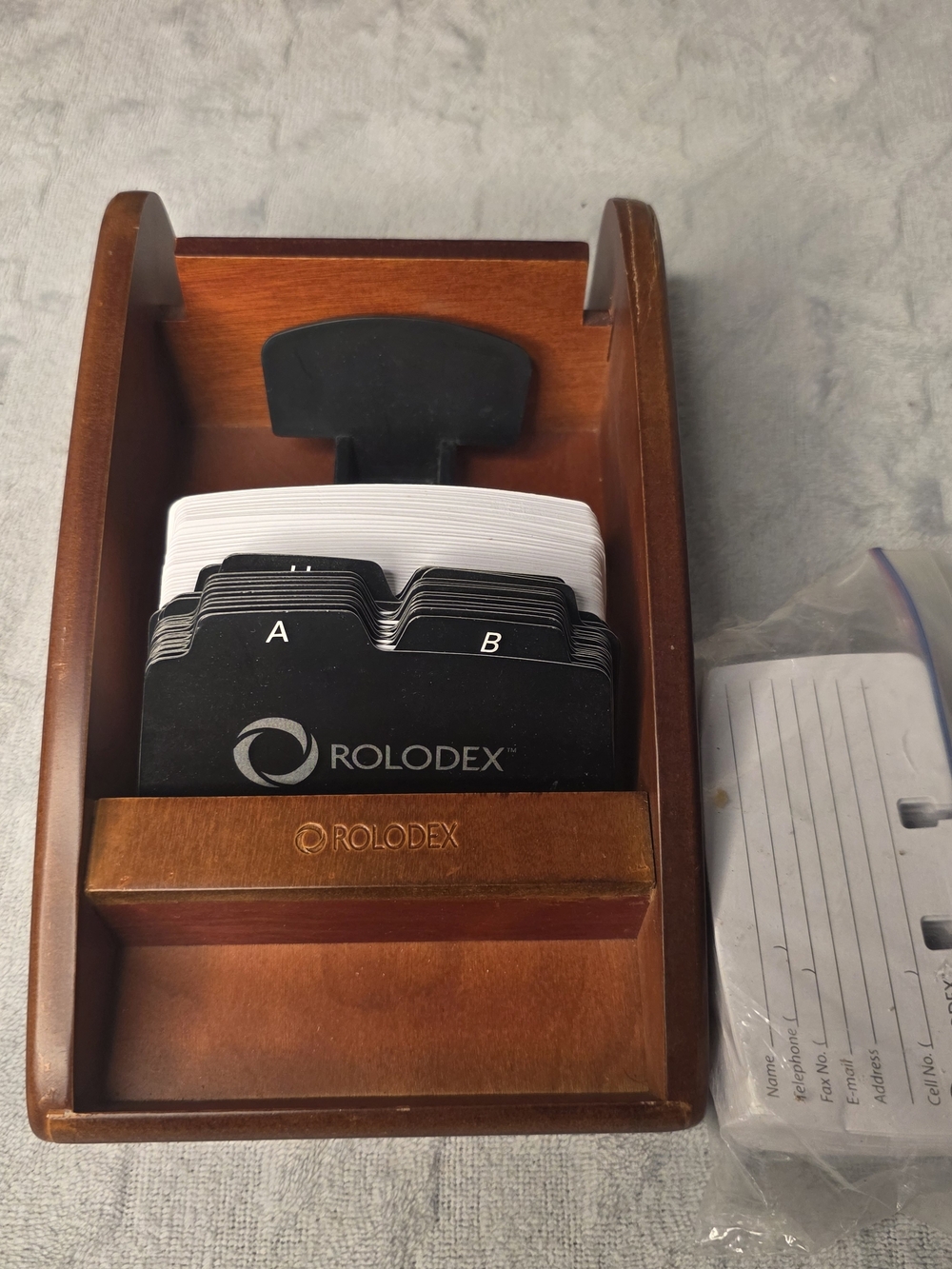 Vintage Executive Rolodex Card File With Dividers And Cards Cherry Wooden